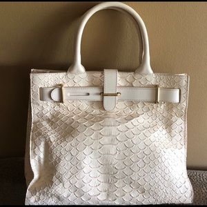 Vintage Furla Pursue